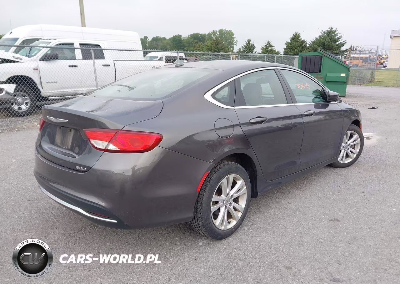 2015 Chrysler 200 Limited VIN:1C3CCCAB2FN633413 - 4