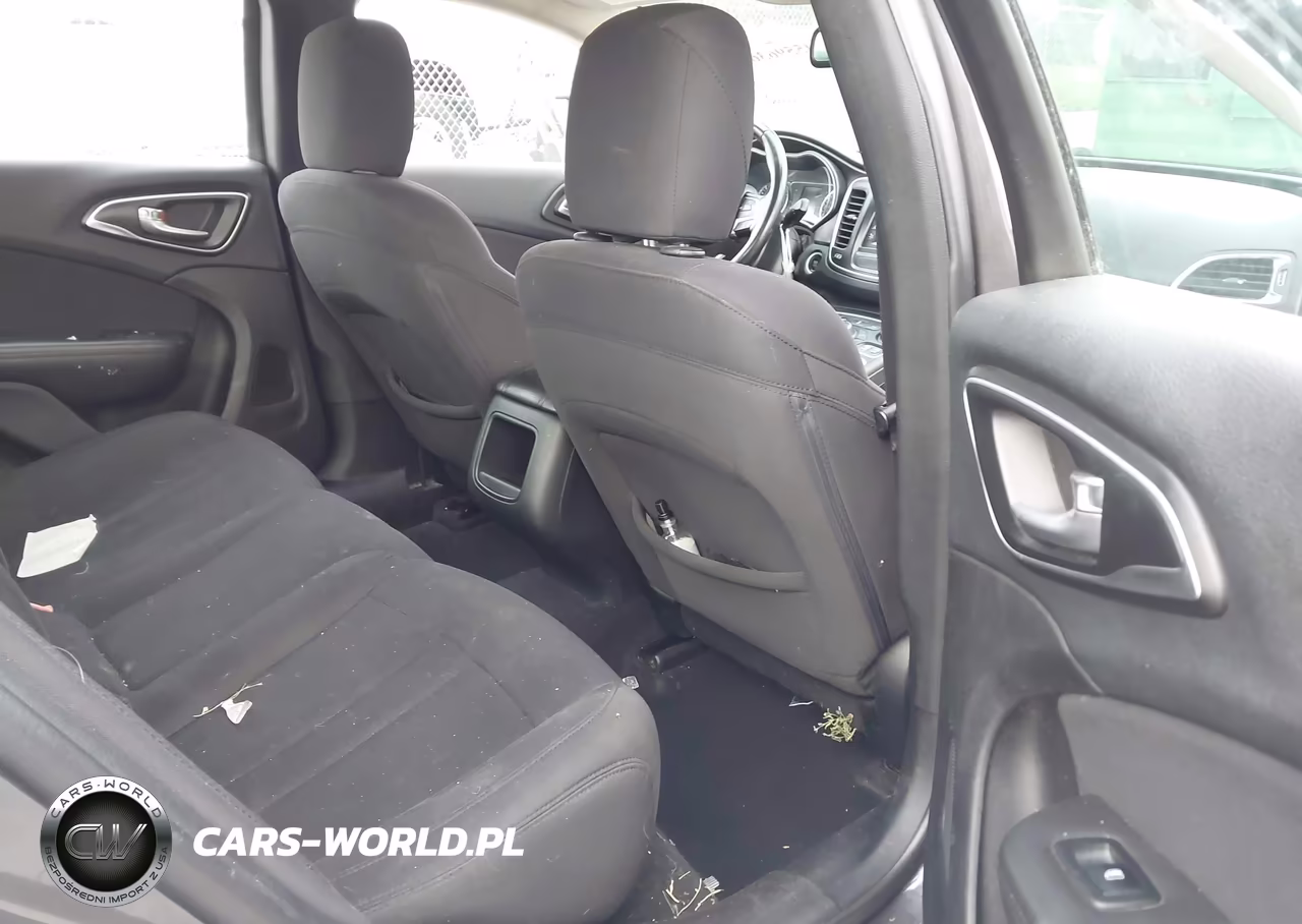 2015 Chrysler 200 Limited VIN:1C3CCCAB2FN633413 - 8