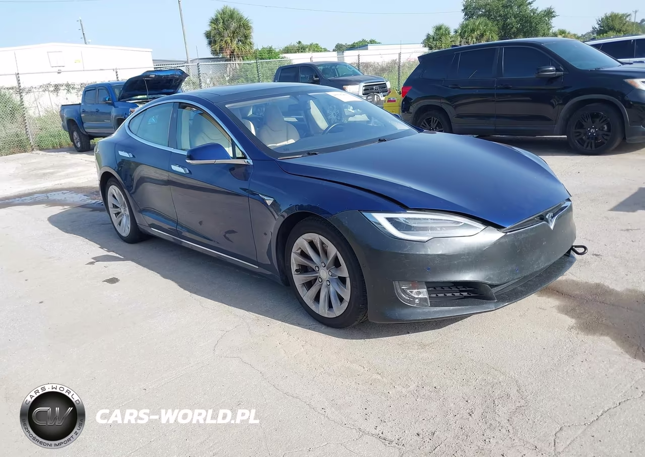 2018 Tesla Model S – zdjęcie 1 z 18