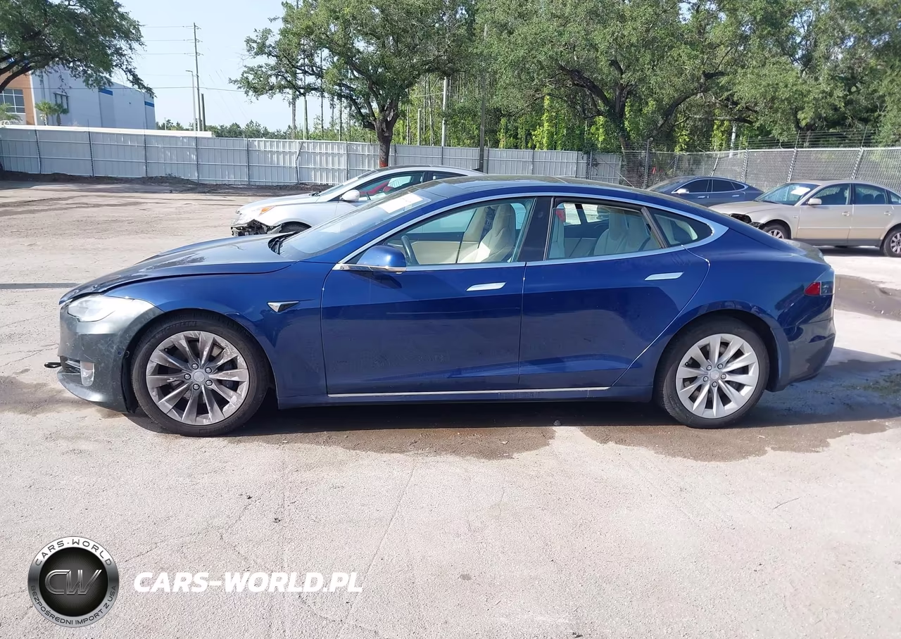 2018 Tesla Model S VIN:5YJSA1E22JF245245 - 14