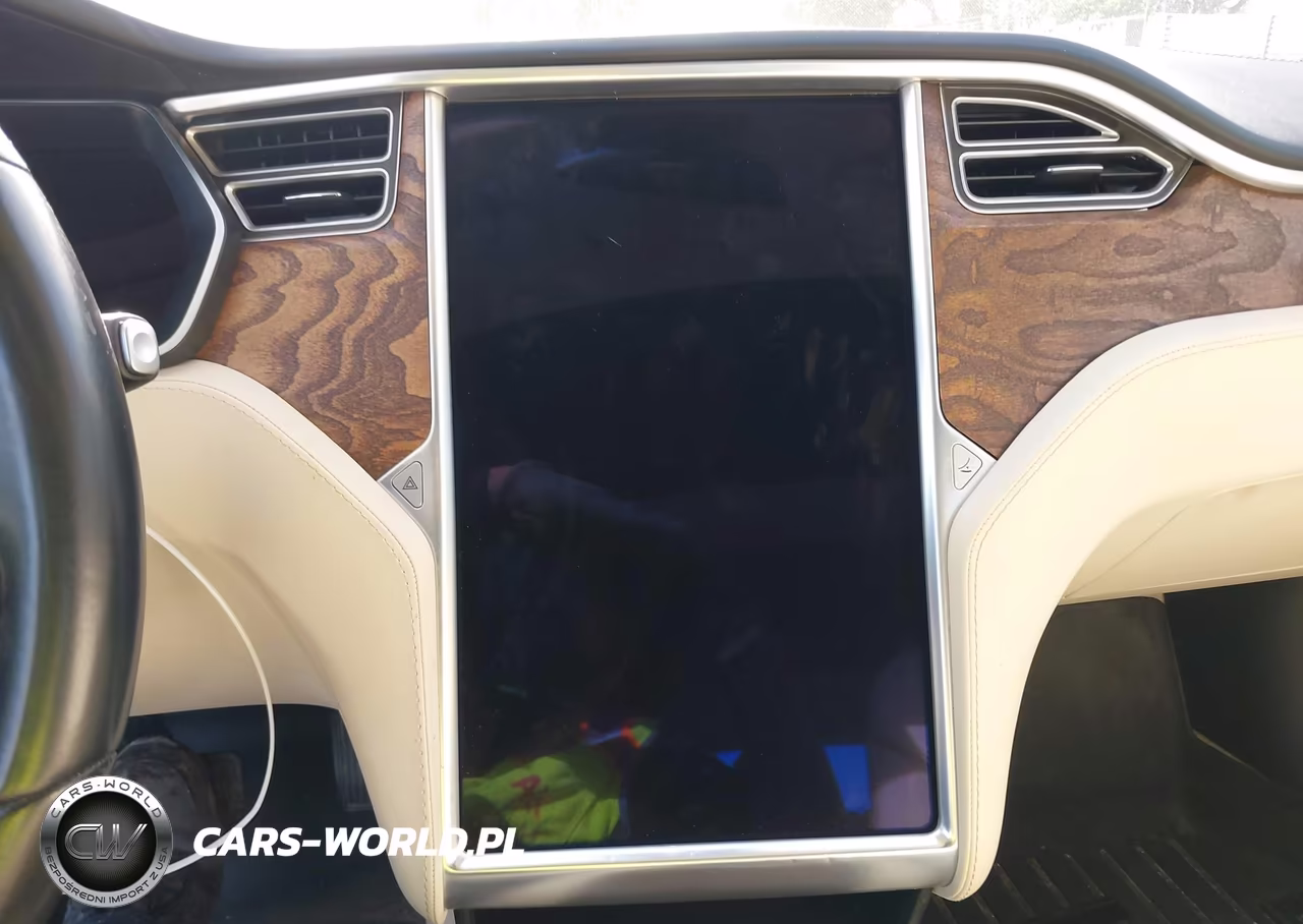 2018 Tesla Model S VIN:5YJSA1E22JF245245 - 17