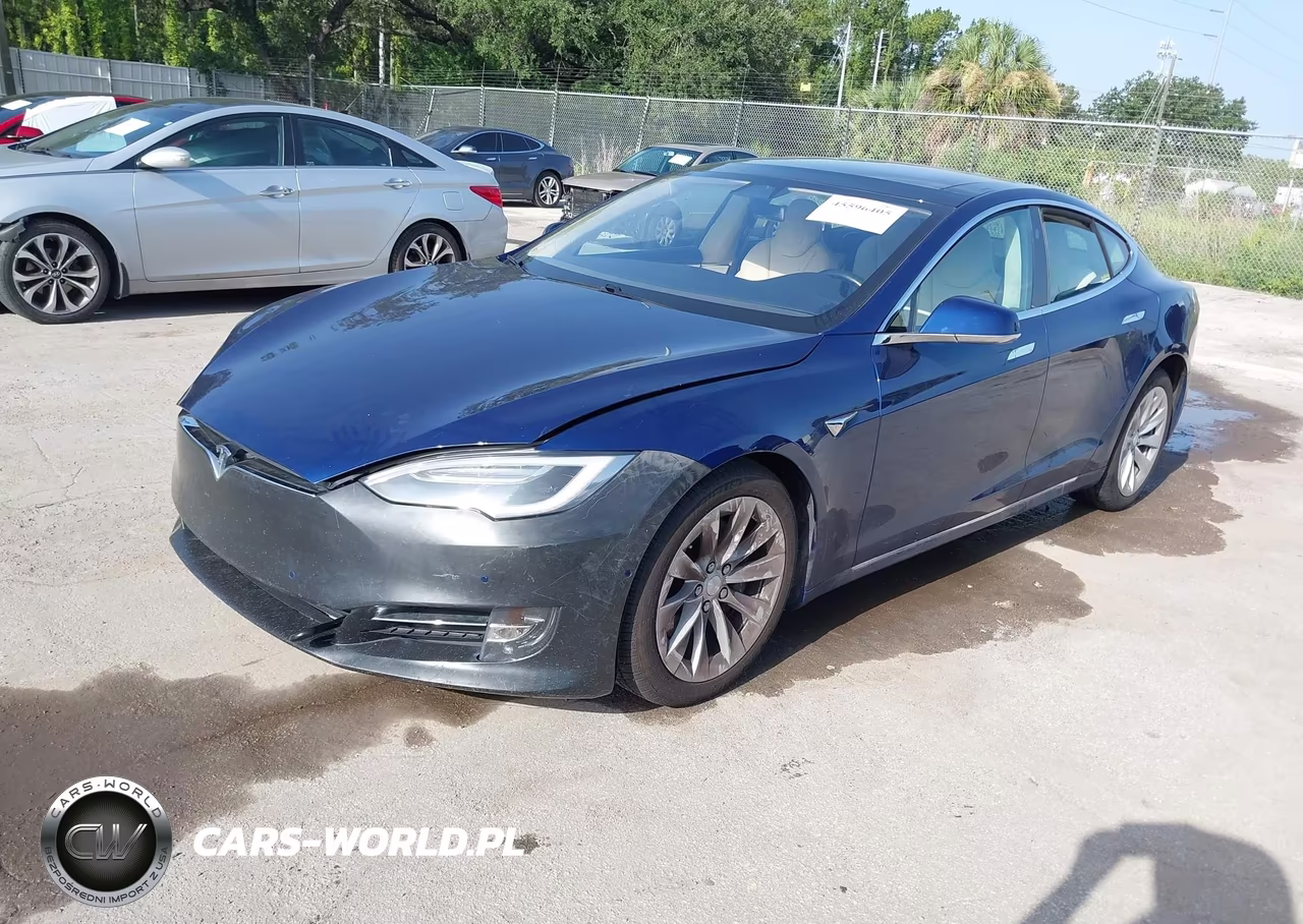 2018 Tesla Model S VIN:5YJSA1E22JF245245 - 2