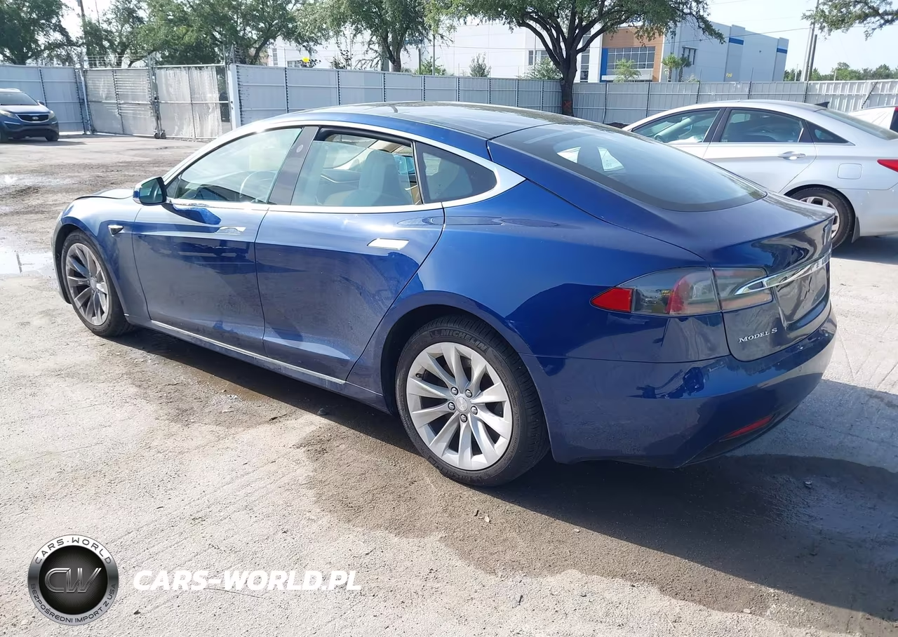 2018 Tesla Model S VIN:5YJSA1E22JF245245 - 3