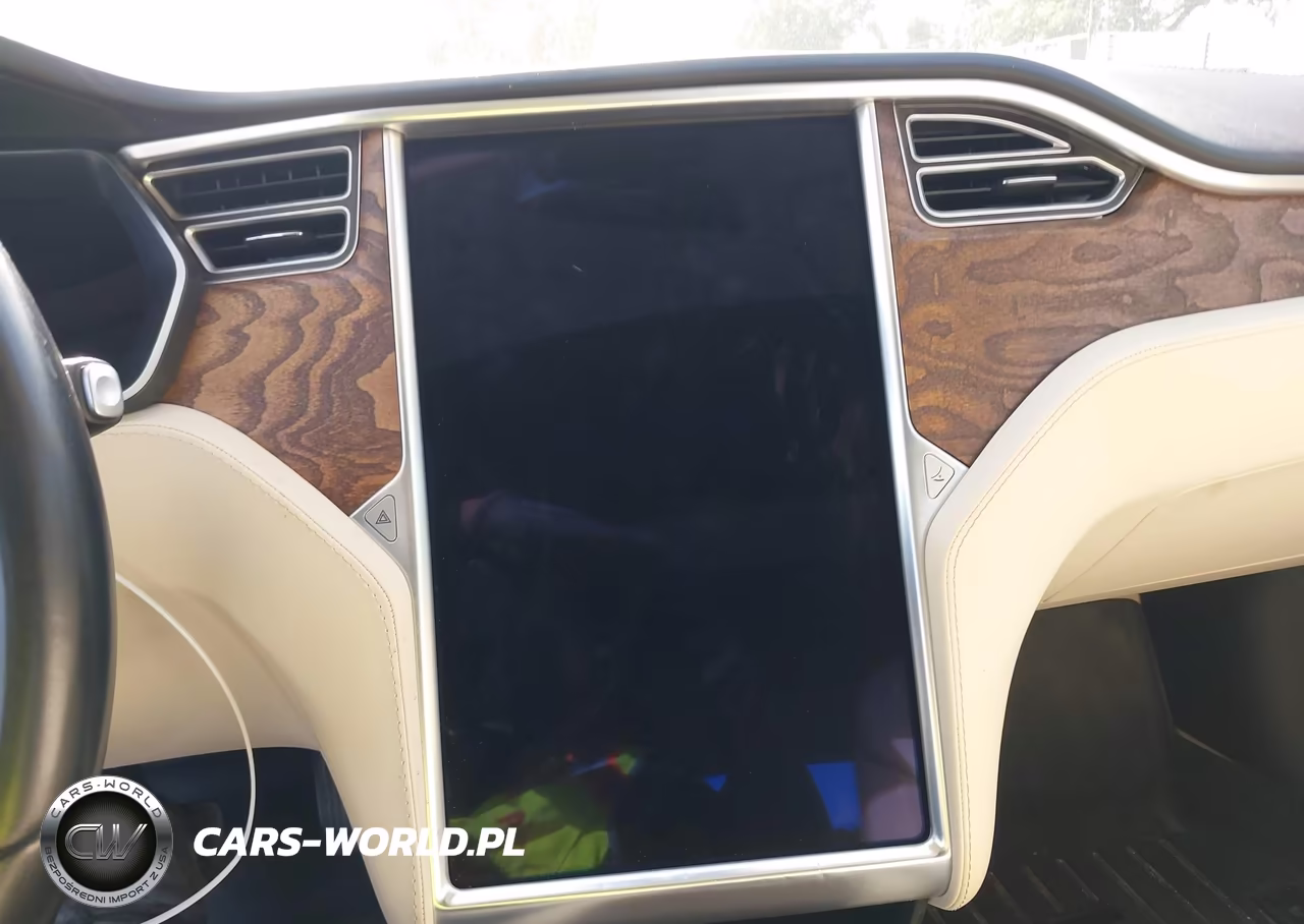 2018 Tesla Model S VIN:5YJSA1E22JF245245 - 7