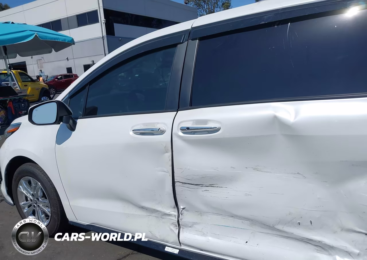2024 Toyota Sienna Platinum VIN:5TDESKFC9RS148820 - 15