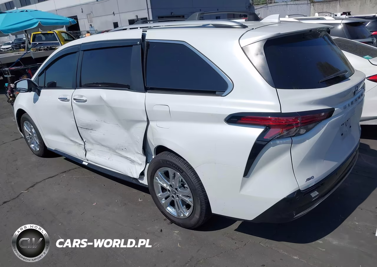 2024 Toyota Sienna Platinum VIN:5TDESKFC9RS148820 - 3