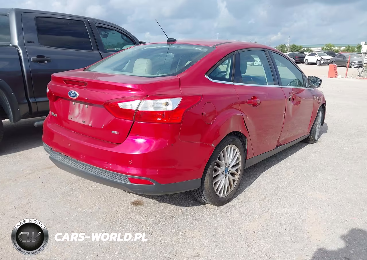 2012 Ford Focus Sel VIN:1FAHP3H24CL243308 - 4