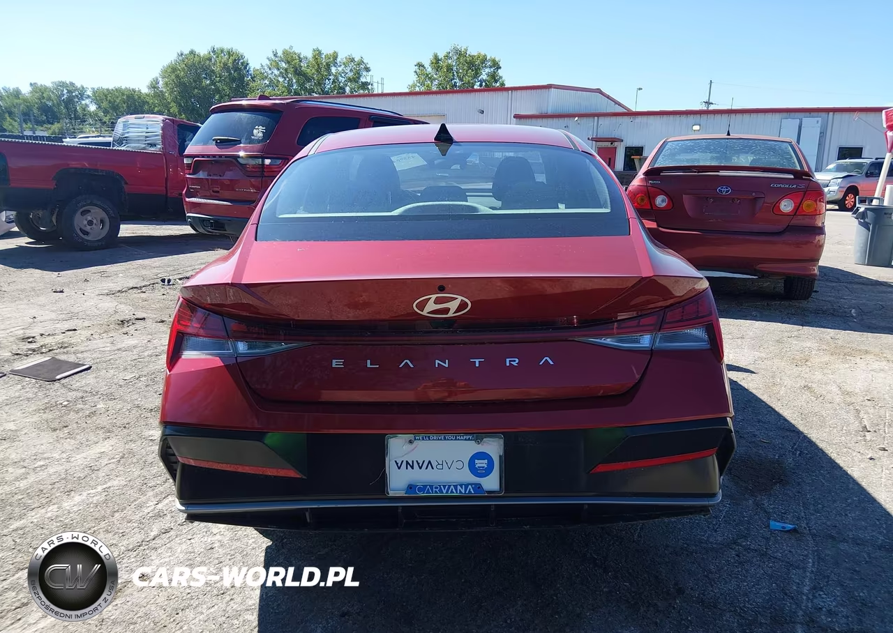 2025 Hyundai Elantra Sel Convenience VIN:KMHLS4DGXSU022942 - 17