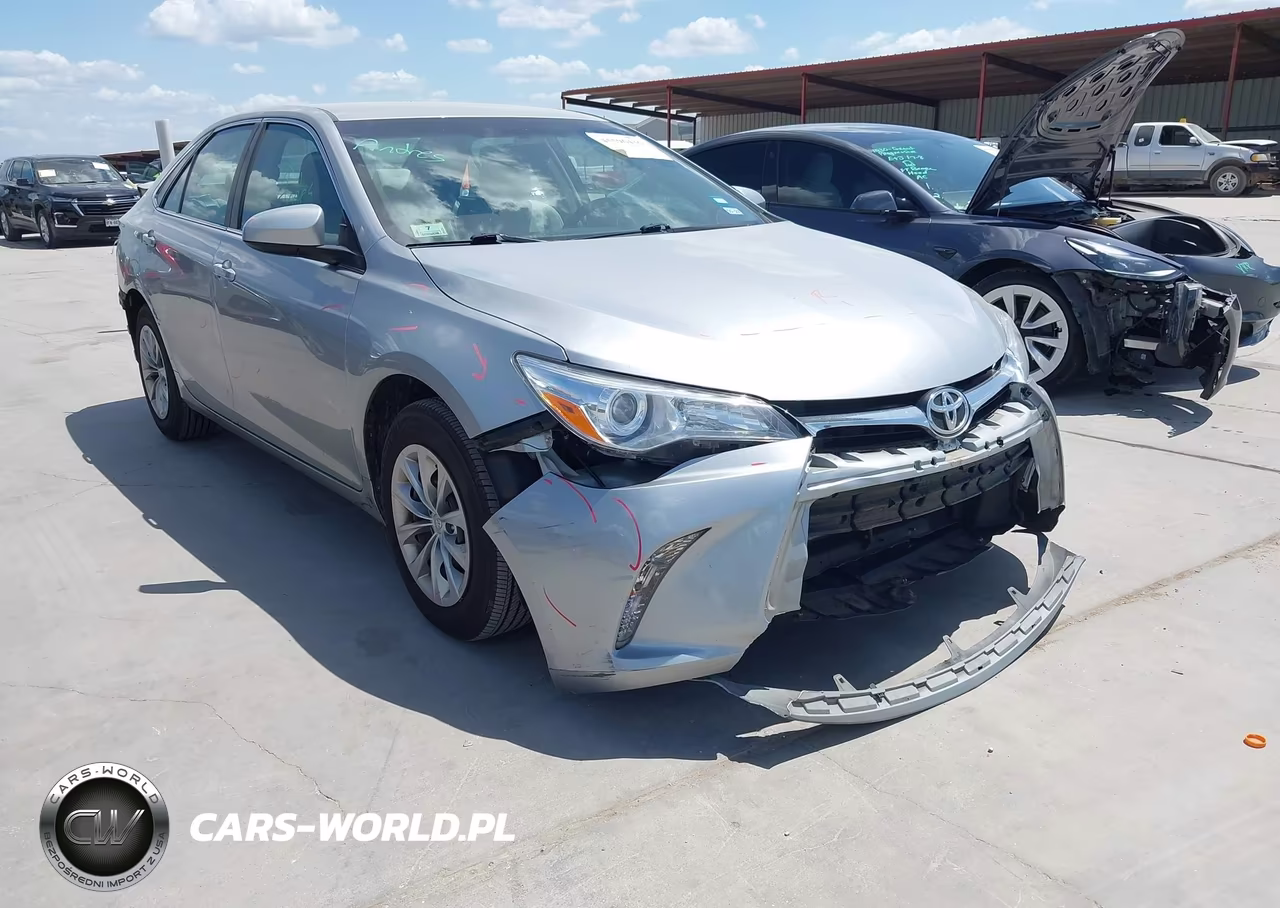 2017 Toyota Camry Le – zdjęcie 1 z 21