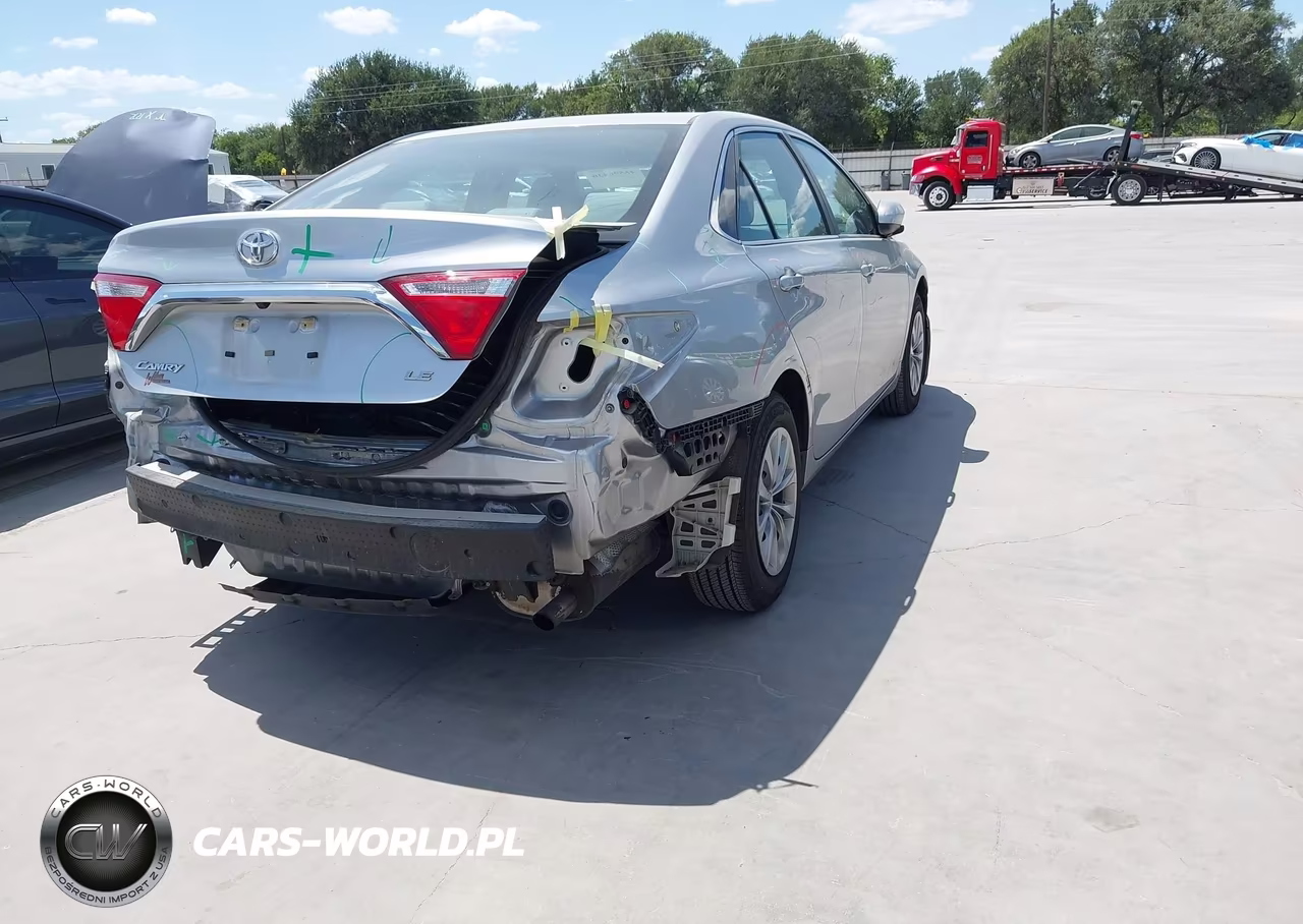 2017 Toyota Camry Le VIN:4T1BF1FK1HU344202 - 4