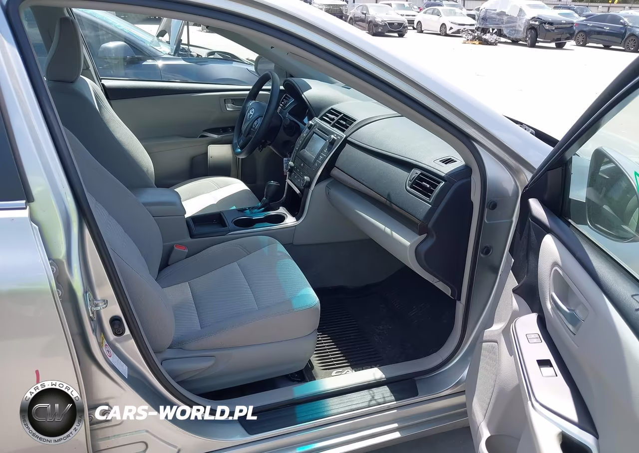2017 Toyota Camry Le VIN:4T1BF1FK1HU344202 - 5