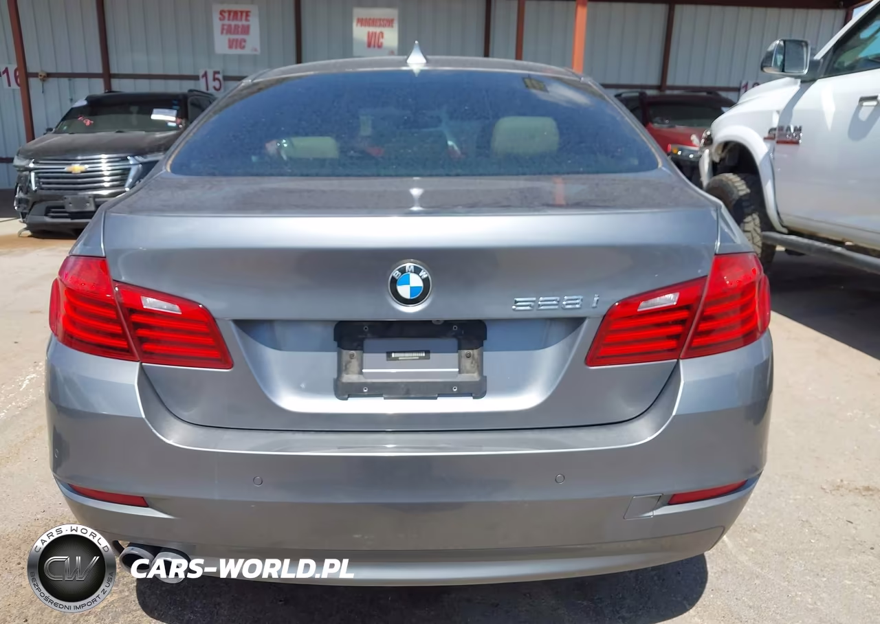 2016 BMW 528I VIN:WBA5A5C54GG350933 - 16