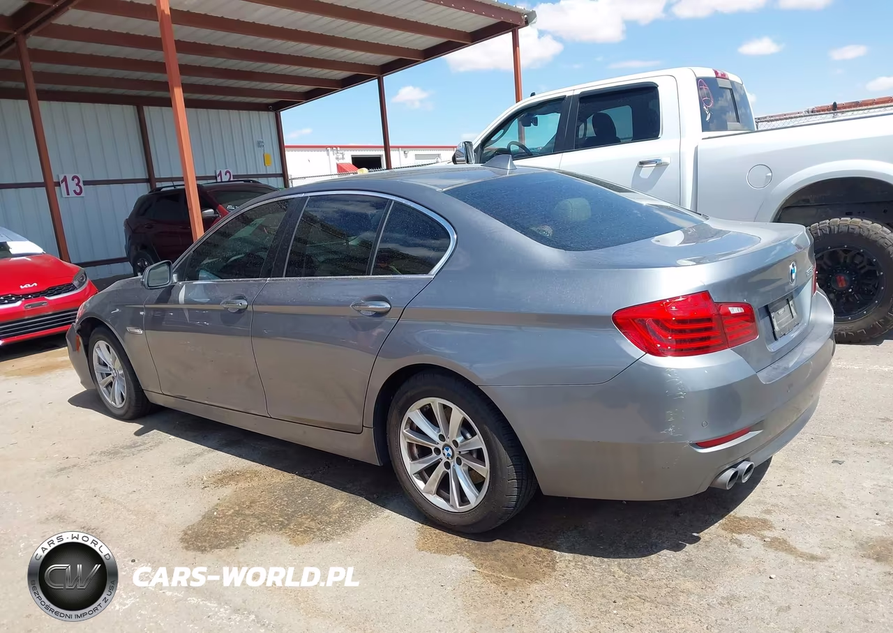2016 BMW 528I VIN:WBA5A5C54GG350933 - 3
