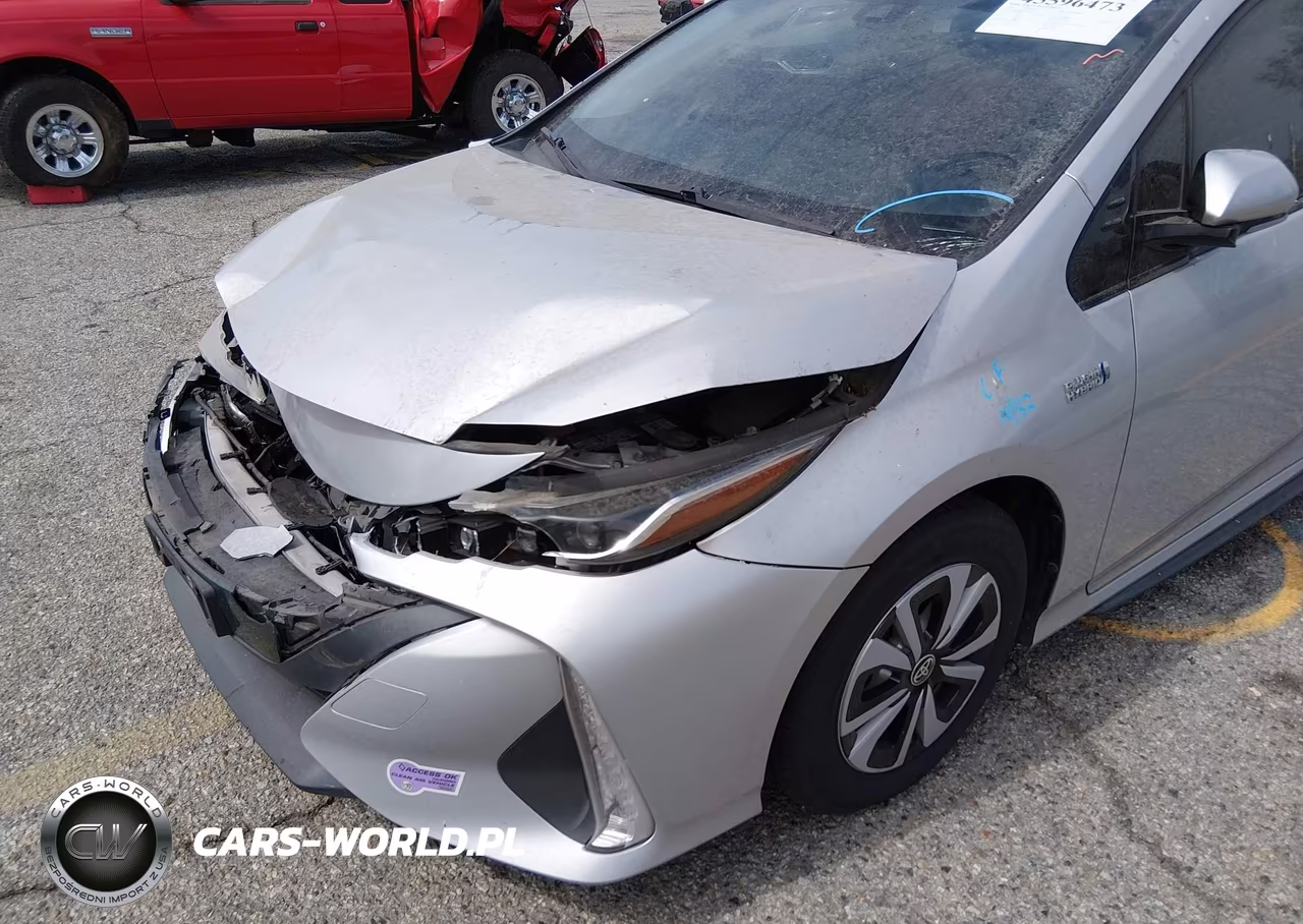 2019 Toyota Prius Prime Plus VIN:JTDKARFP7K3108387 - 17