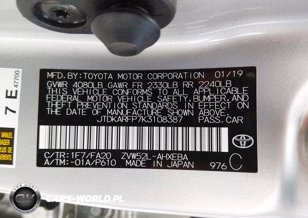 2019 Toyota Prius Prime Plus VIN:JTDKARFP7K3108387 - 9