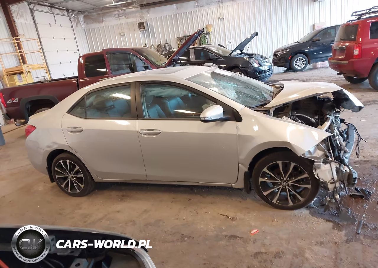 2018 Toyota Corolla Xse VIN:2T1BURHE4JC123308 - 13