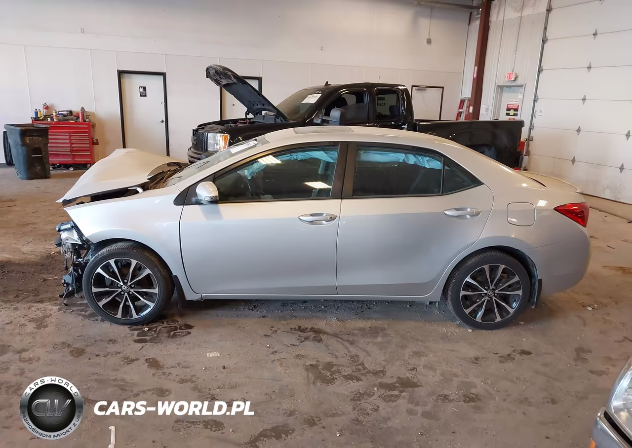2018 Toyota Corolla Xse VIN:2T1BURHE4JC123308 - 14