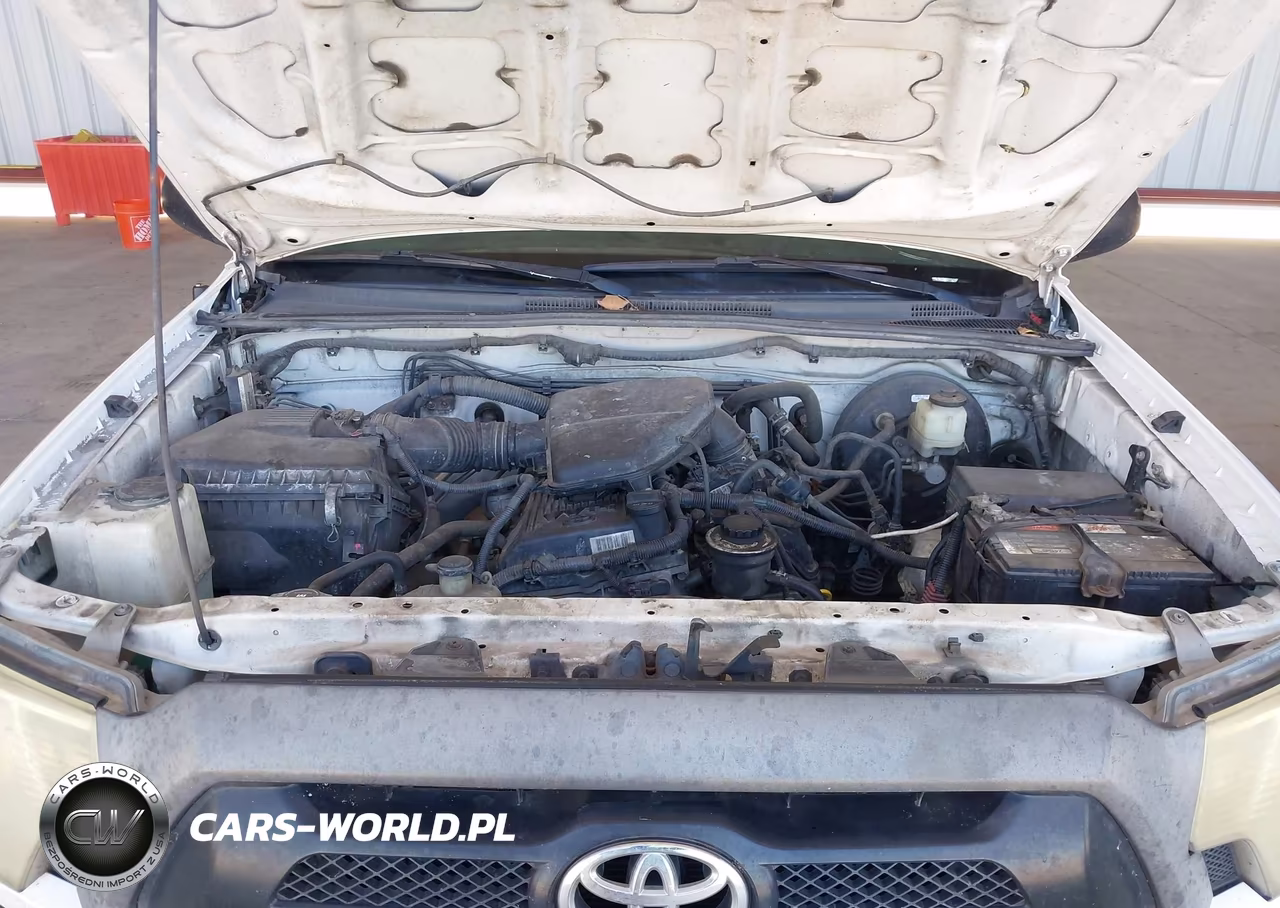 2012 Toyota Tacoma VIN:5TFNX4CN9CX012823 - 10