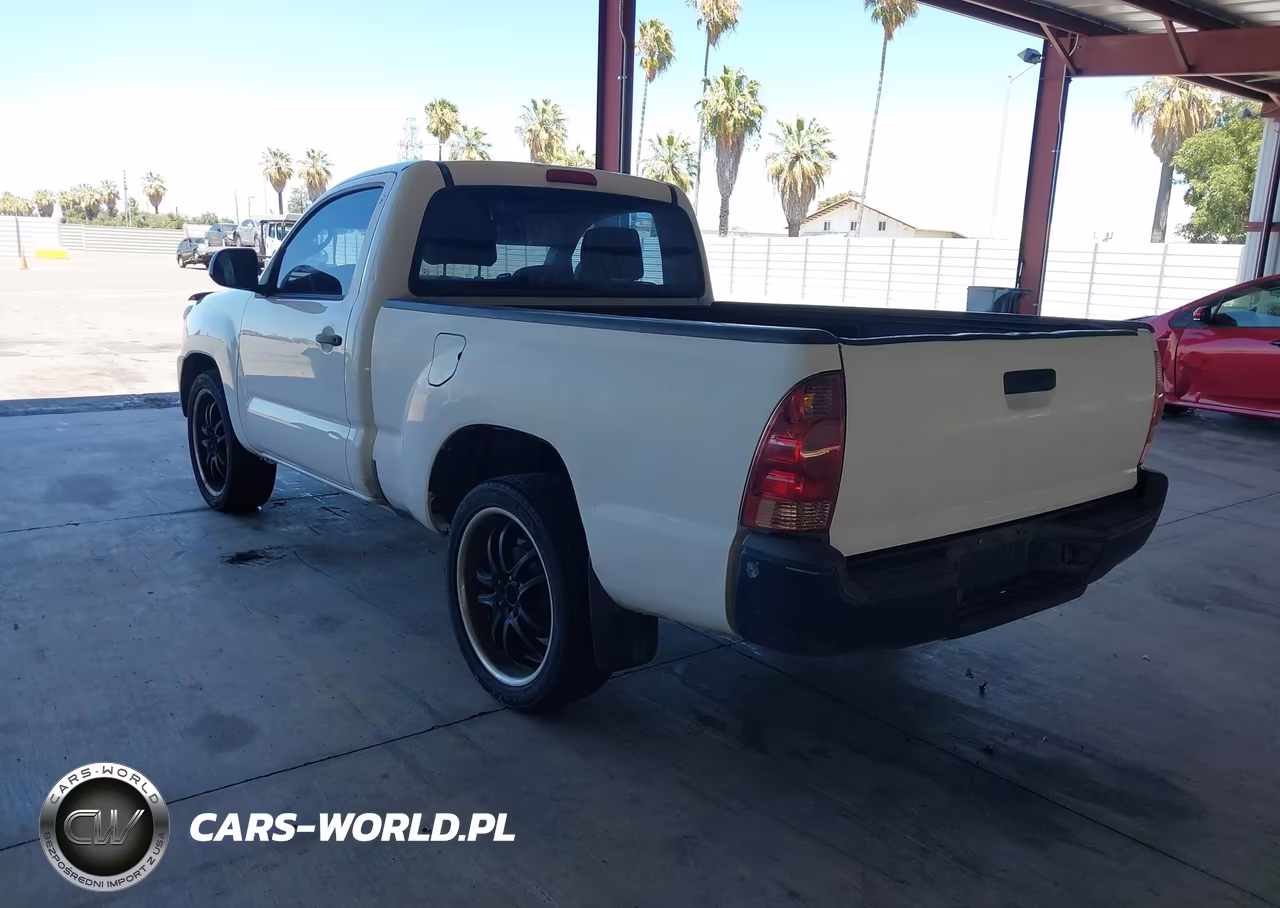 2012 Toyota Tacoma VIN:5TFNX4CN9CX012823 - 3