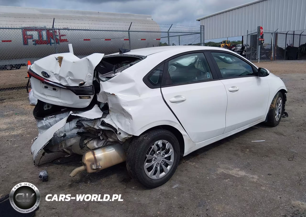 2021 Kia Forte Fe VIN:3KPF24AD4ME327950 - 4
