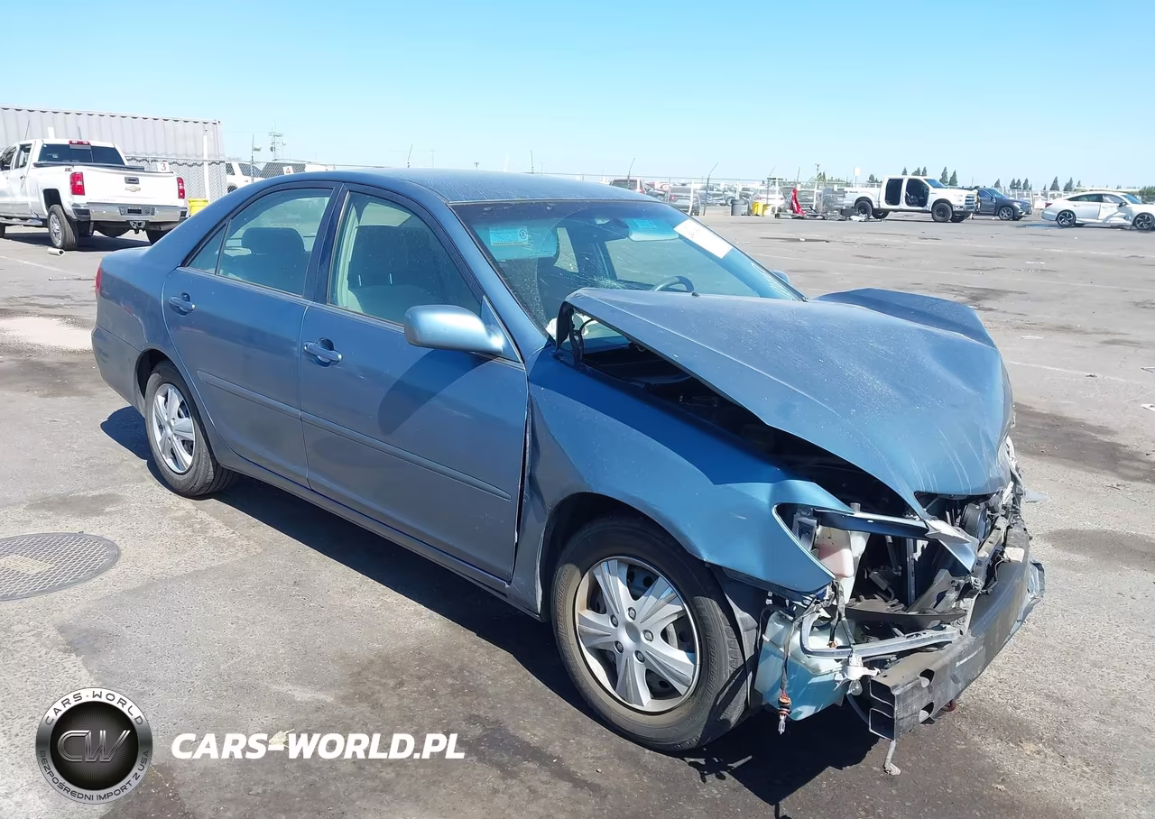 2003 Toyota Camry Le – zdjęcie 1 z 17