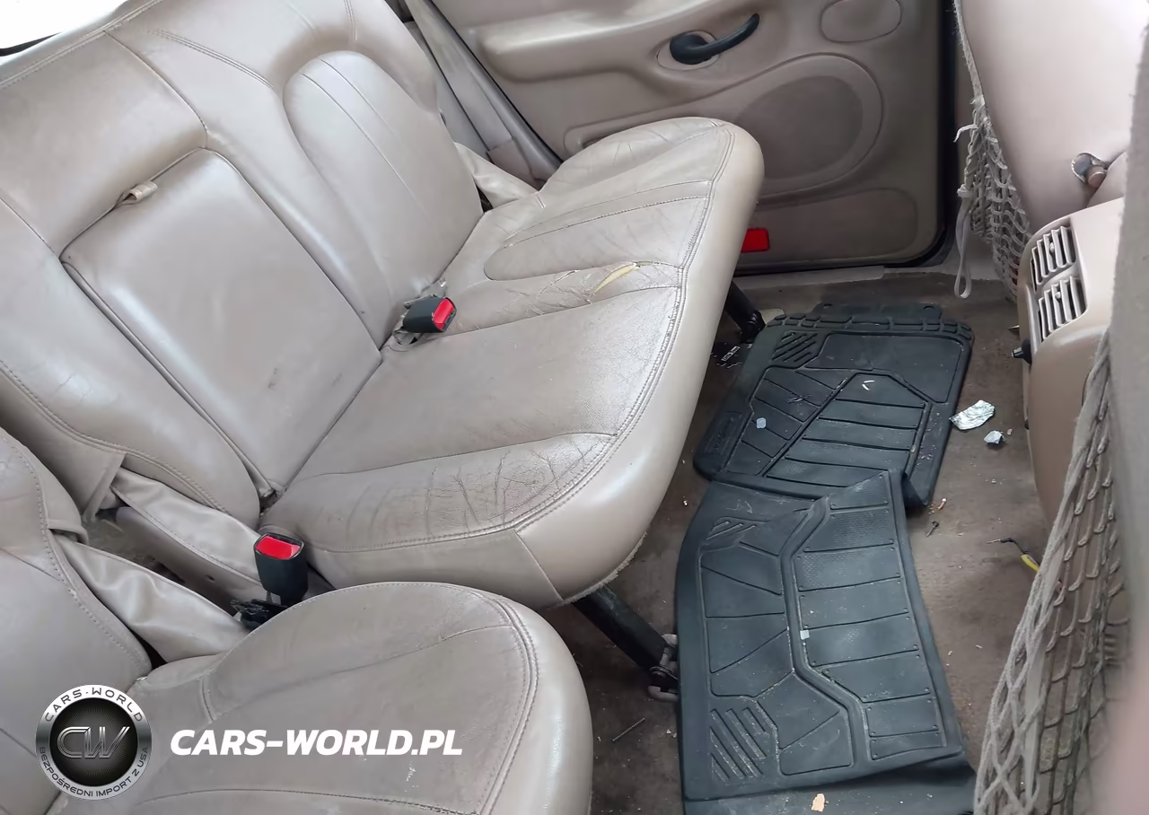 1998 Ford Expedition Eddie Bauer-Xlt VIN:1FMPU18LXWLA50947 - 8
