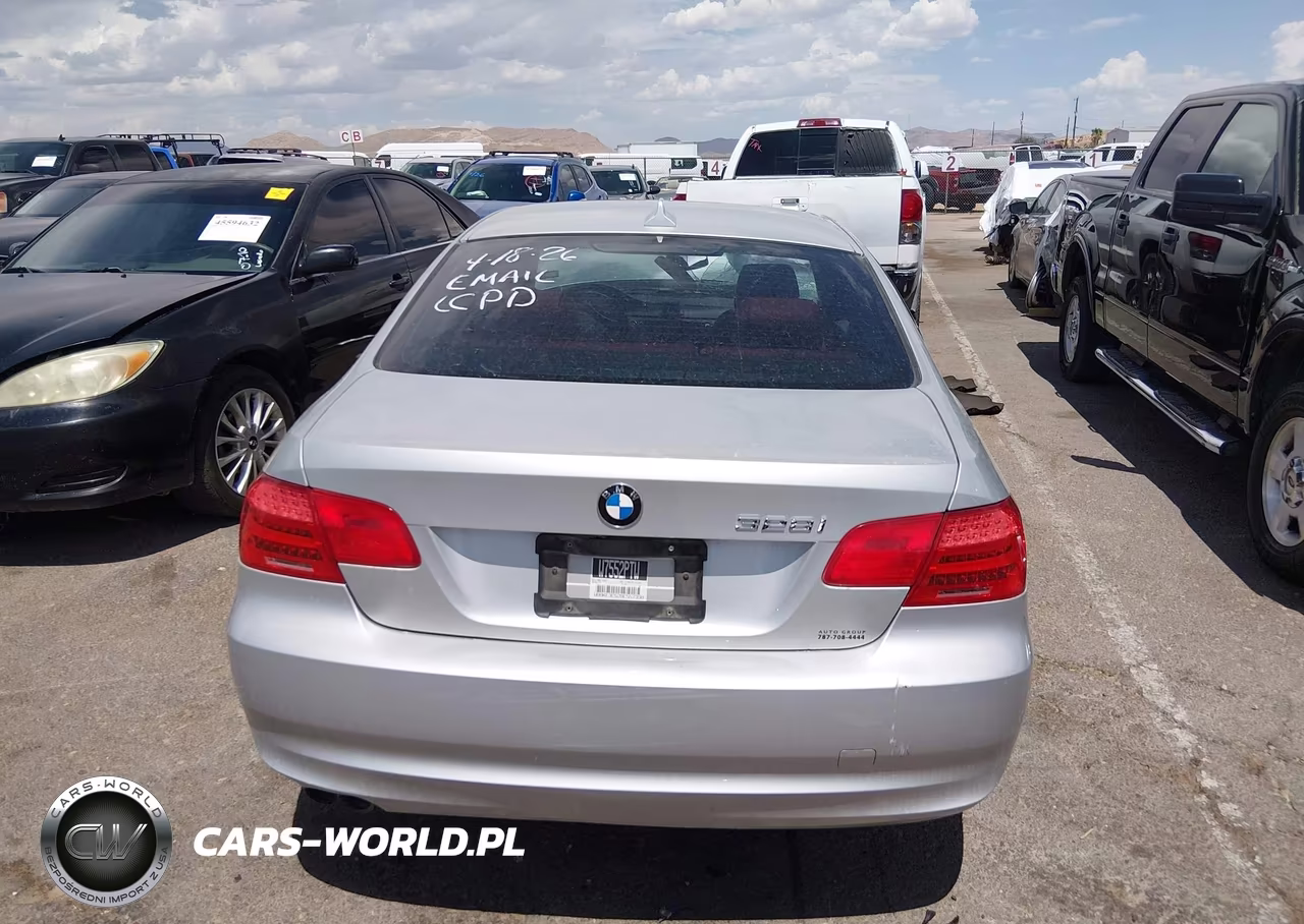 2011 BMW 328I VIN:WBAKE3C52BE557398 - 16