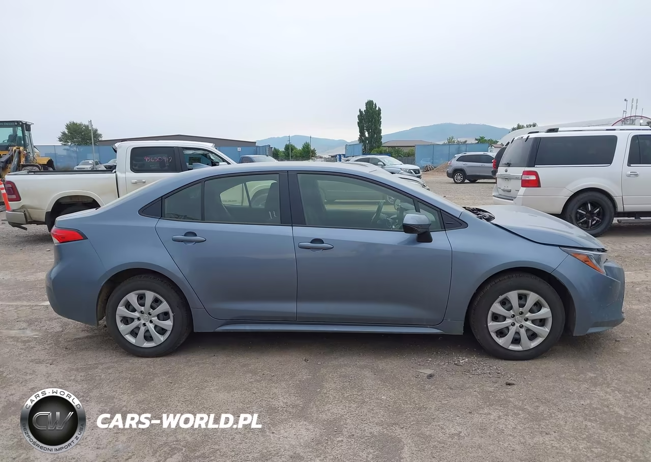 2026 Toyota Corolla Le VIN:JTDB4MEE9T3033803 - 13