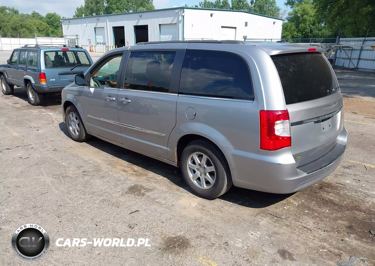 2013 Chrysler Town & Country Touring VIN:2C4RC1BG2DR577574 - 3