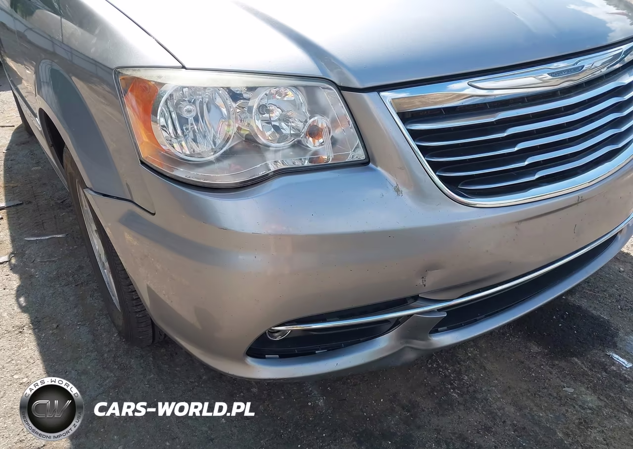 2013 Chrysler Town & Country Touring VIN:2C4RC1BG2DR577574 - 6