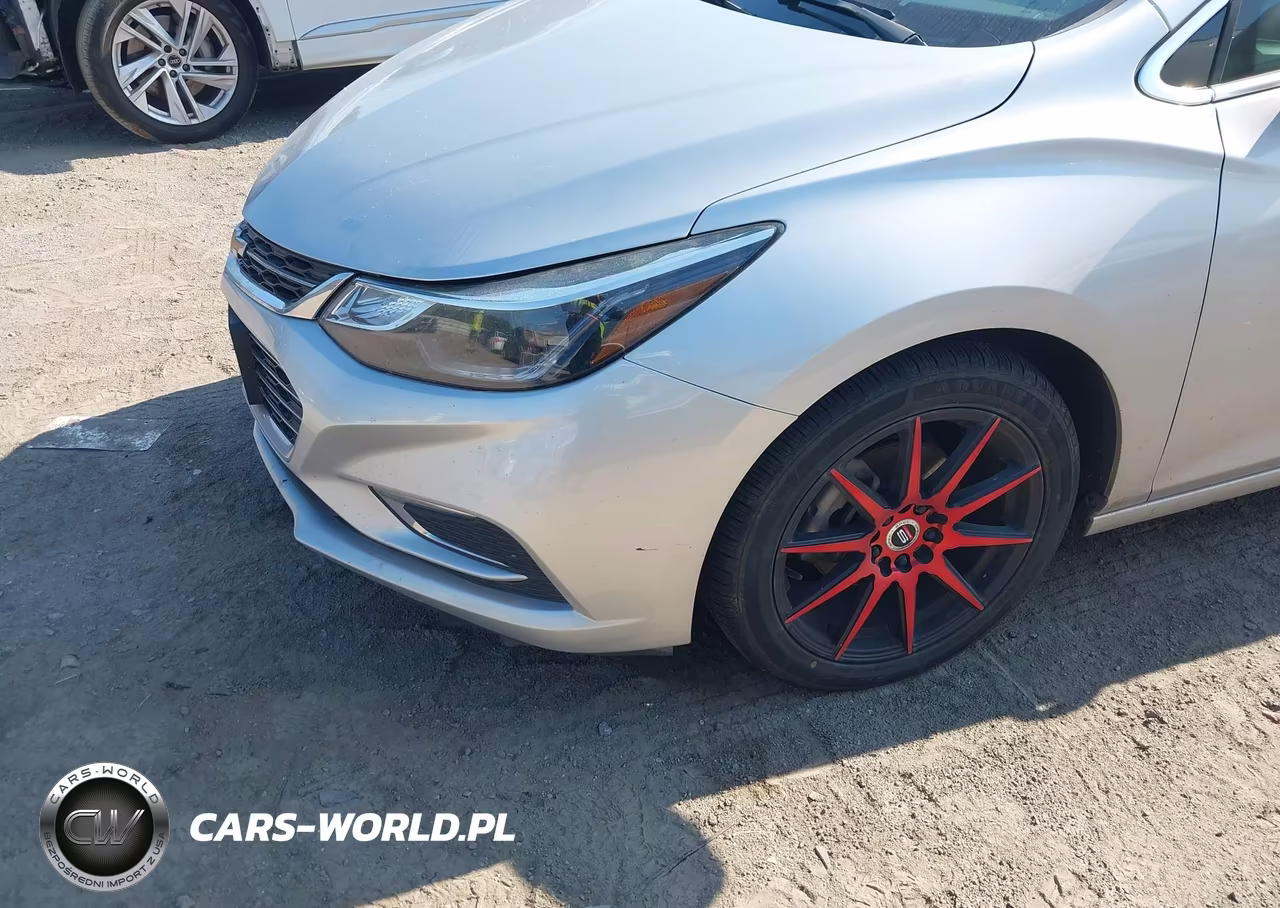 2018 Chevrolet Cruze Premier Auto VIN:3G1BF6SM0JS639296 - 6
