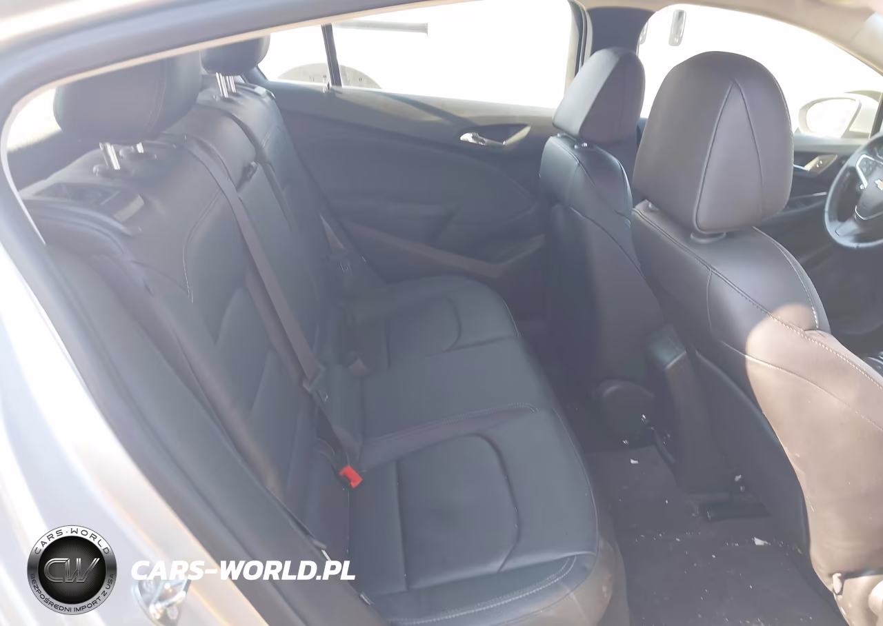 2018 Chevrolet Cruze Premier Auto VIN:3G1BF6SM0JS639296 - 8