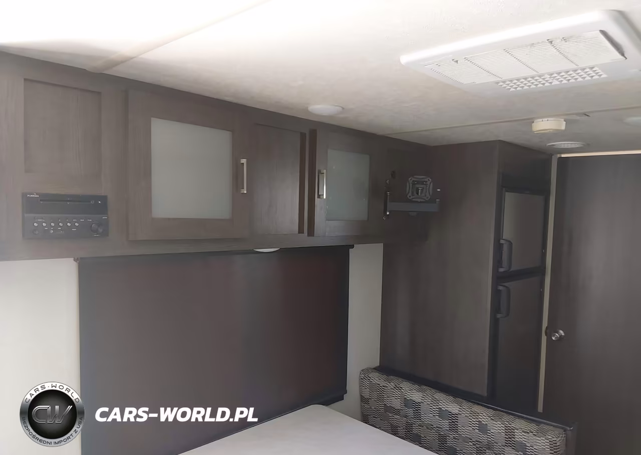 2018 Forest River Wildwood X-Lite 201Bhxl Travel Trailer VIN:4X4TWDV26J7359014 - 13