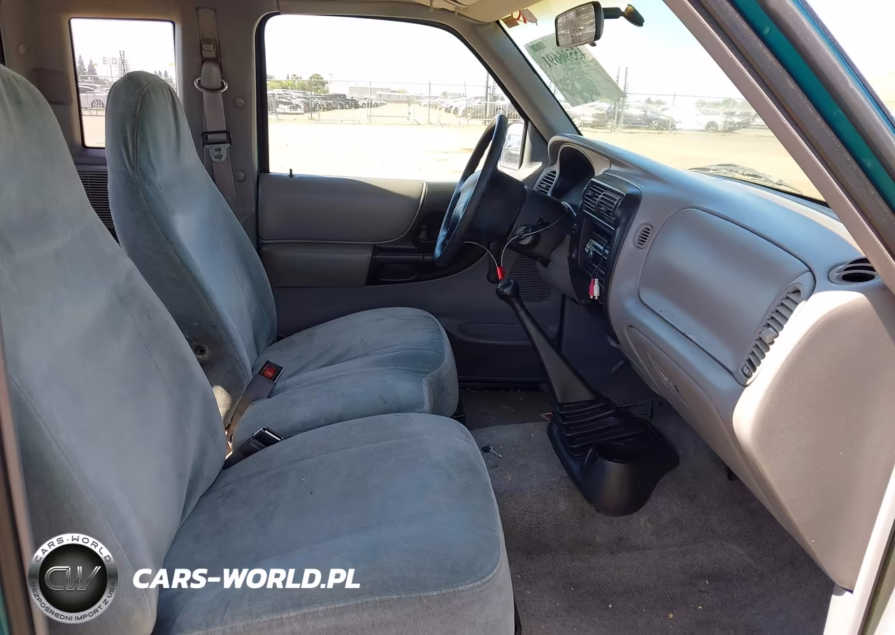 1995 Ford Ranger Super Cab VIN:1FTCR14A0SPB03067 - 5