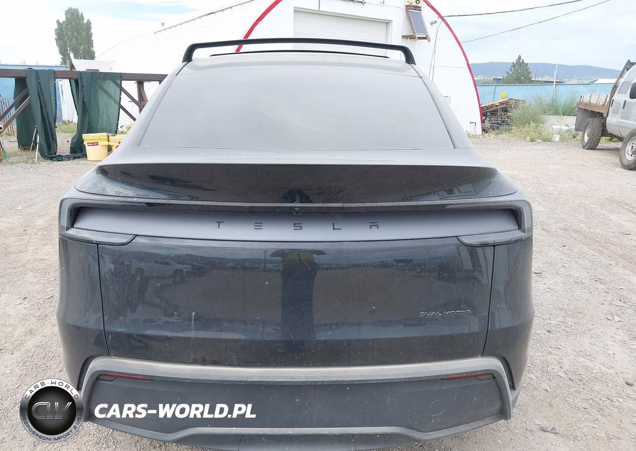 2026 Tesla Model Y All-Wheel Drive-Long Range Launch Series-Premium All-Wheel Drive VIN:7SAYGDEE8TF628908 - 16