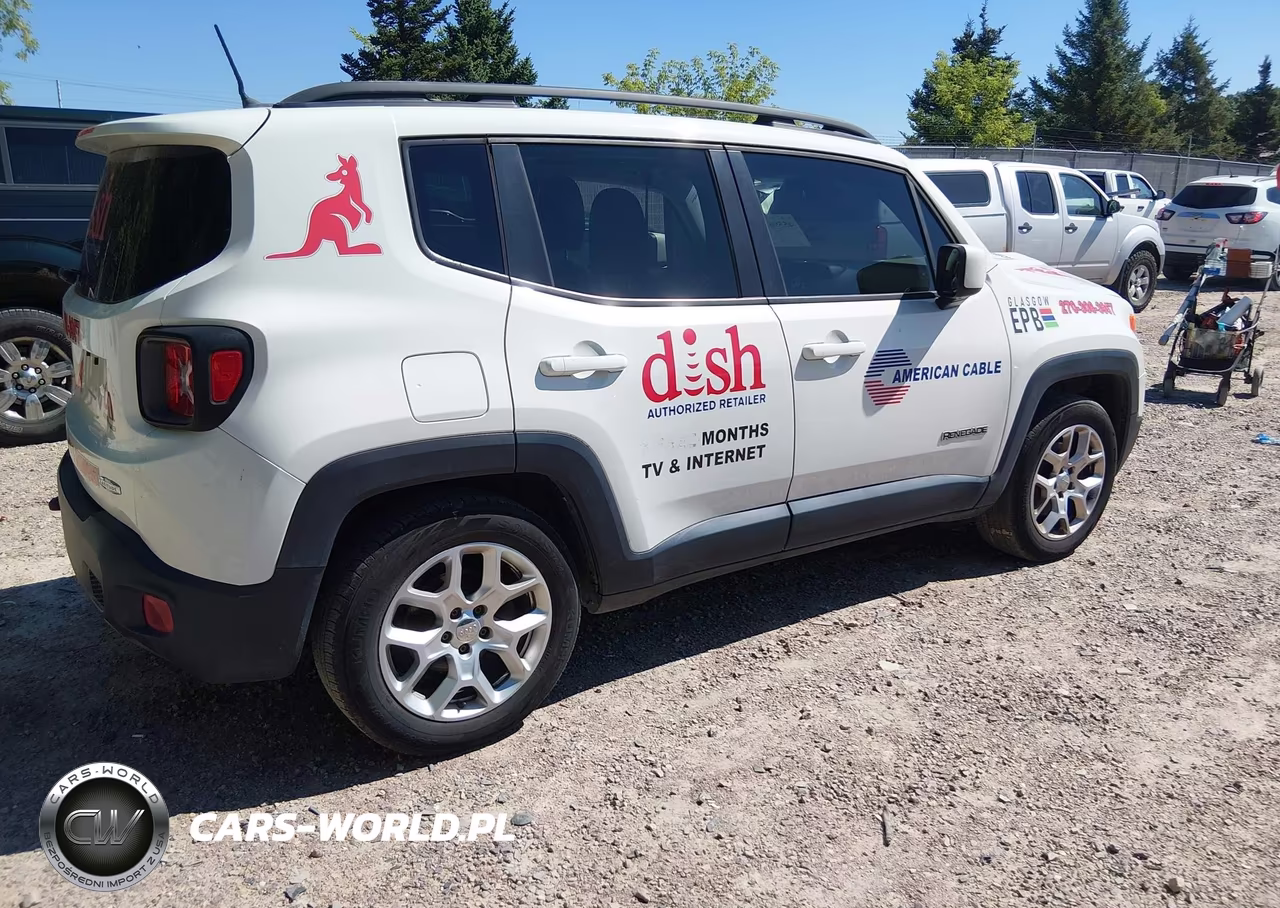 2015 Jeep Renegade Latitude VIN:ZACCJABT0FPB27809 - 4