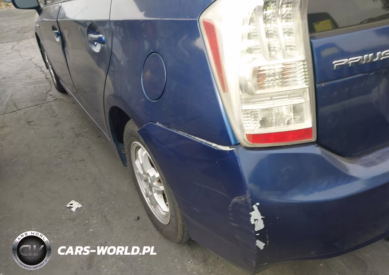 2011 Toyota Prius Two VIN:JTDKN3DUXB1363637 - 12