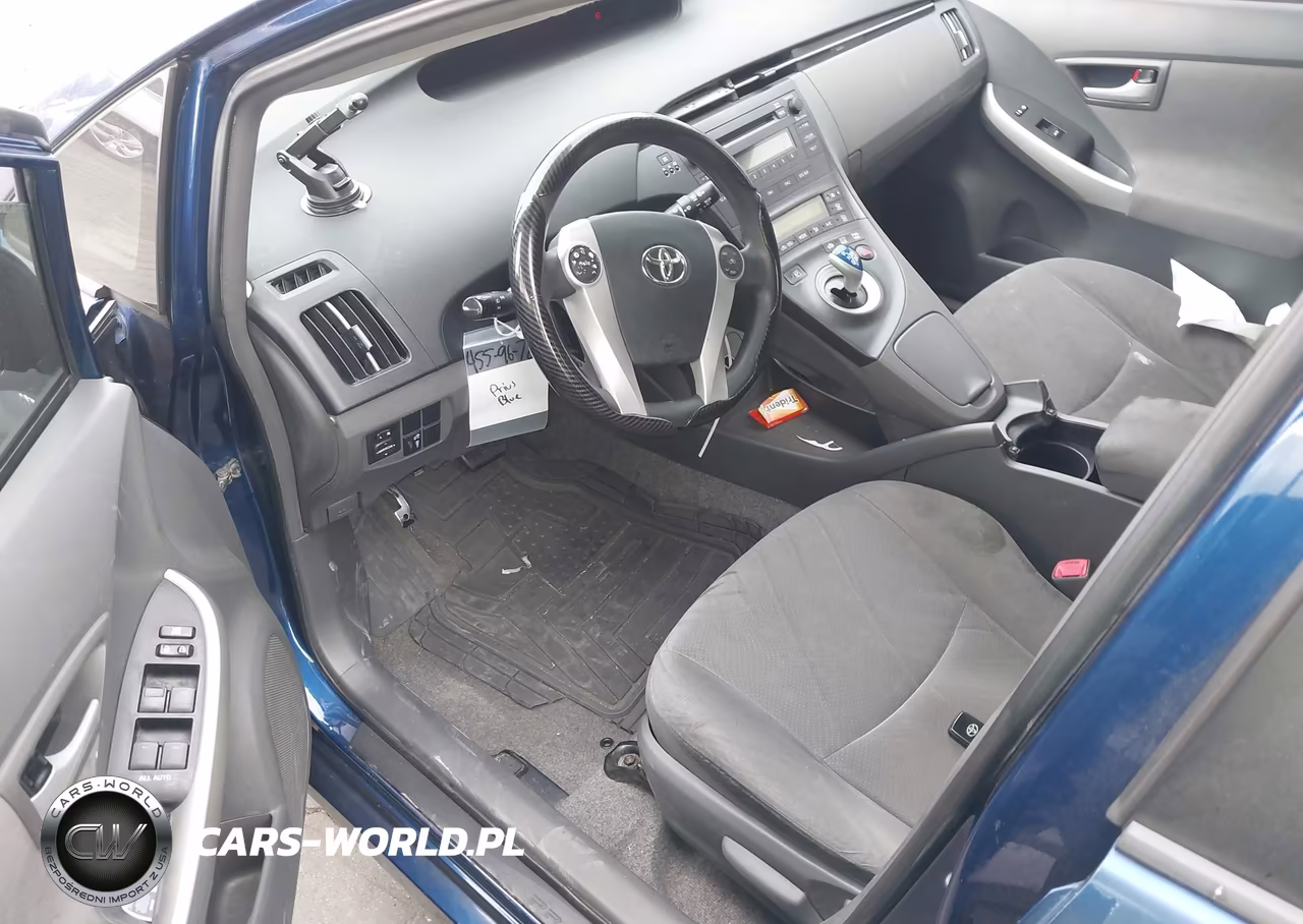 2011 Toyota Prius Two VIN:JTDKN3DUXB1363637 - 18