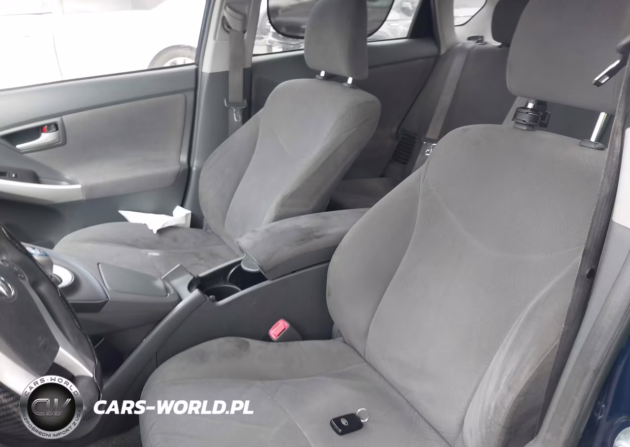 2011 Toyota Prius Two VIN:JTDKN3DUXB1363637 - 19