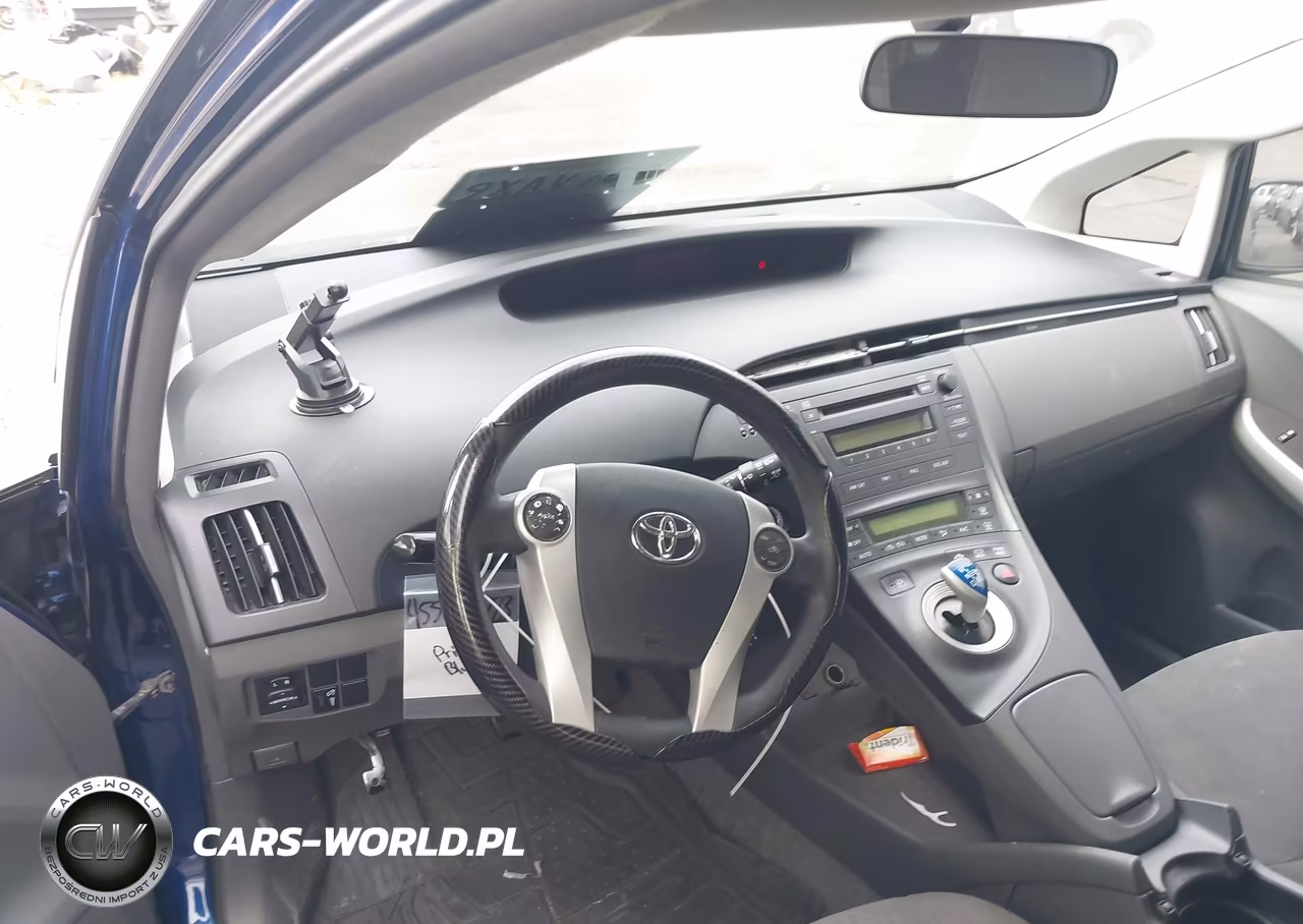 2011 Toyota Prius Two VIN:JTDKN3DUXB1363637 - 20