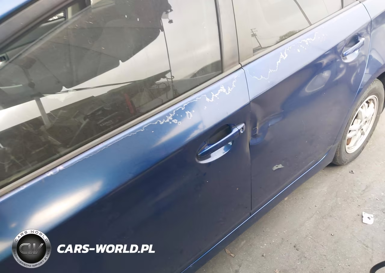 2011 Toyota Prius Two VIN:JTDKN3DUXB1363637 - 6
