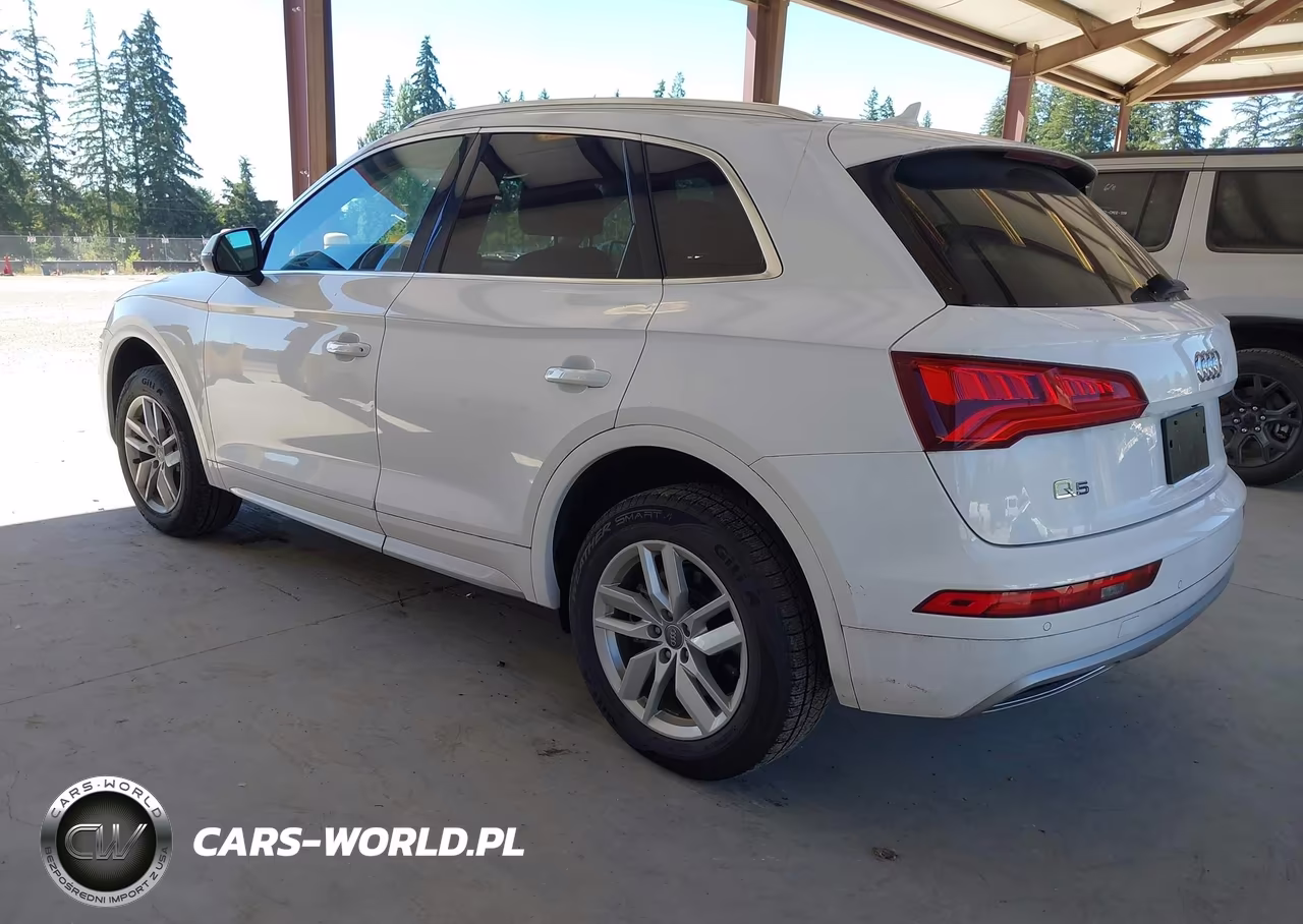 2020 Audi Q5 Premium 45 Tfsi Quattro S Tronic-Titanium Premium 45 Tfsi Quattro S Tronic VIN:WA1ANAFY6L2061977 - 3