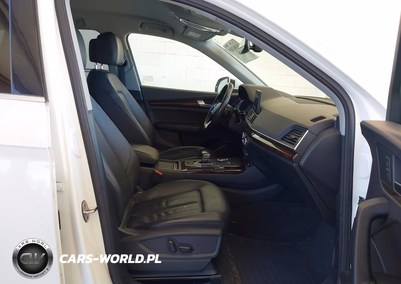 2020 Audi Q5 Premium 45 Tfsi Quattro S Tronic-Titanium Premium 45 Tfsi Quattro S Tronic VIN:WA1ANAFY6L2061977 - 5