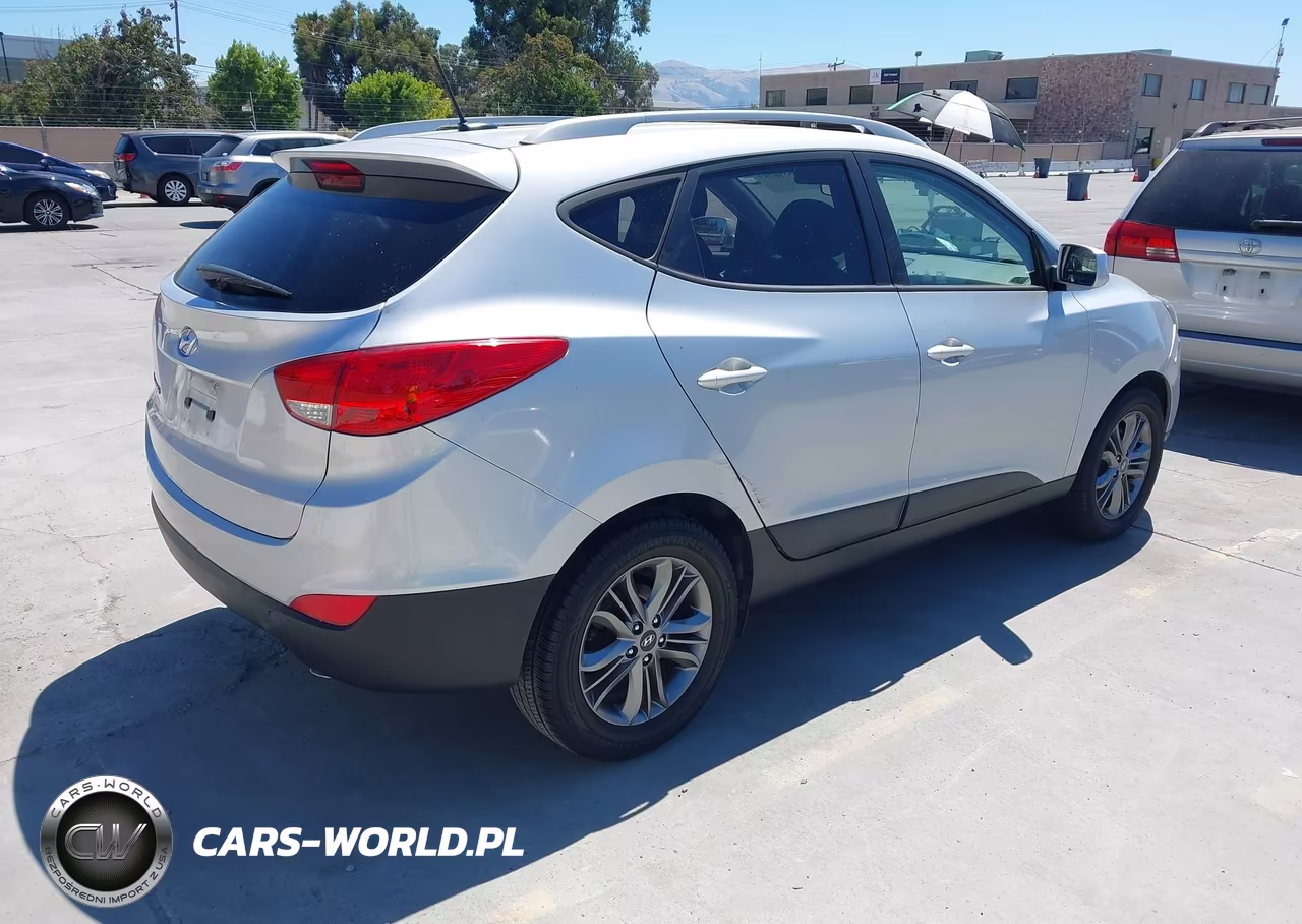 2014 Hyundai Tucson Se VIN:KM8JU3AG4EU805839 - 4