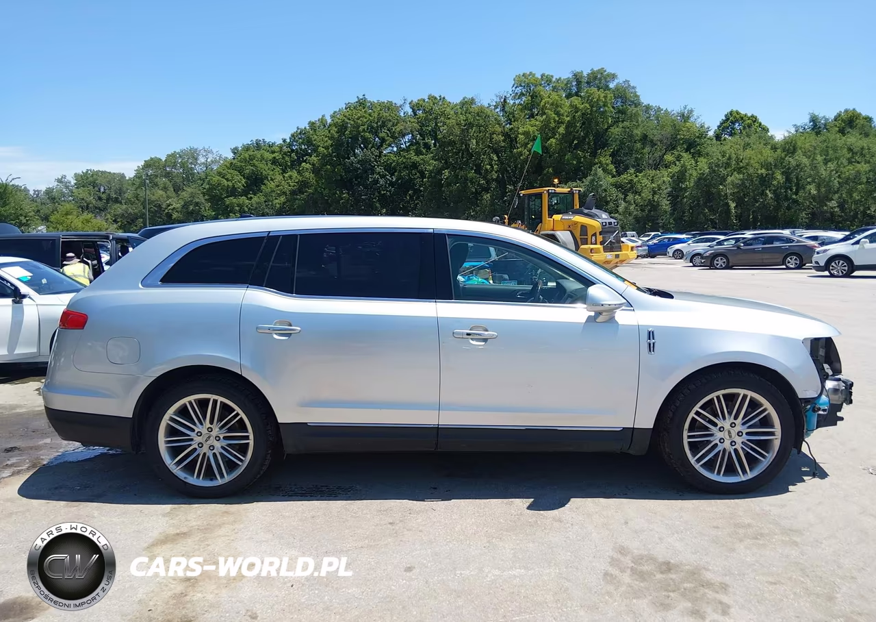 2015 Lincoln Mkt Ecoboost VIN:2LMHJ5ATXFBL04739 - 13