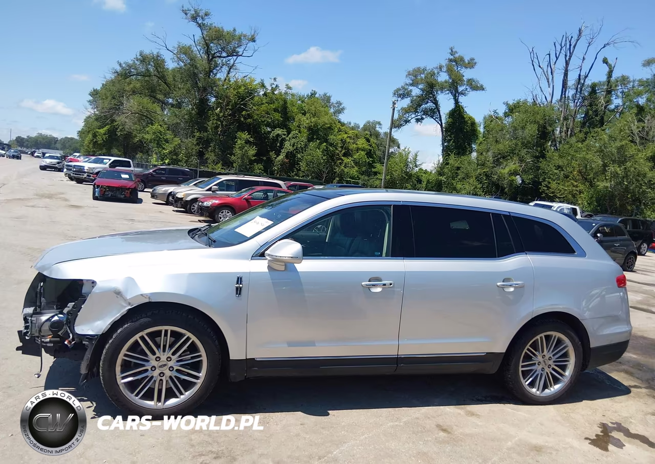 2015 Lincoln Mkt Ecoboost VIN:2LMHJ5ATXFBL04739 - 14