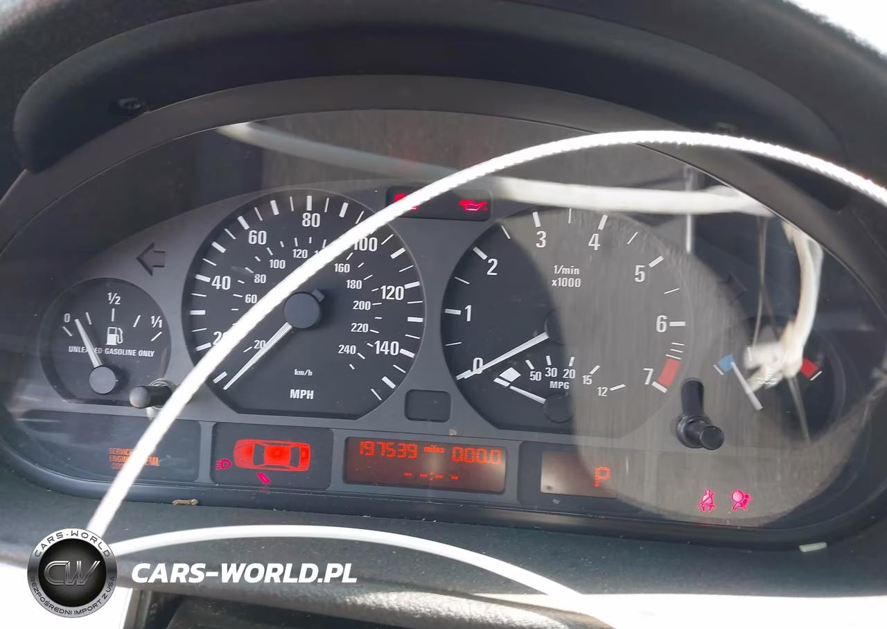 2003 BMW 3 Series 325I VIN:WBAEN33463PC12534 - 7