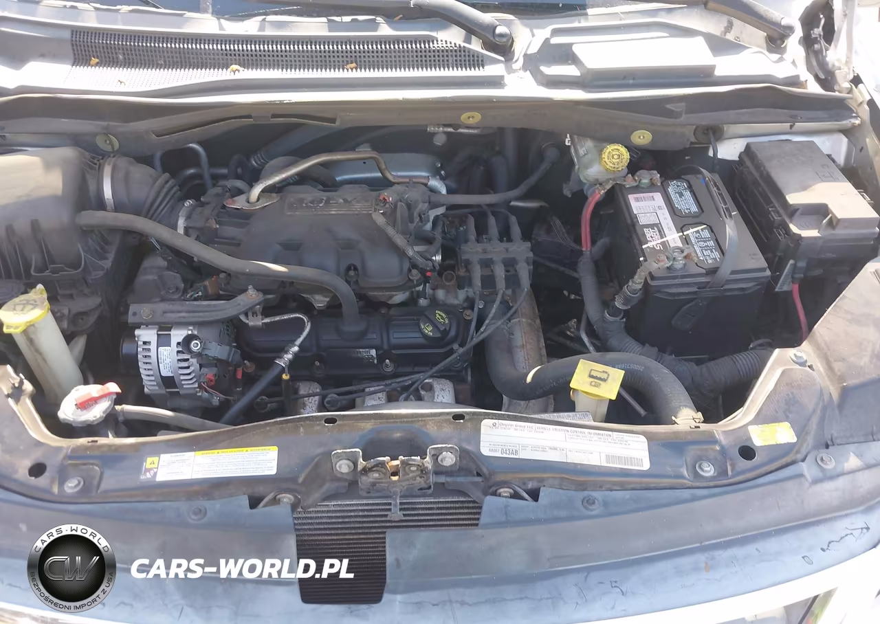 2010 Volkswagen Routan Se VIN:2V4RW3D18AR424324 - 10
