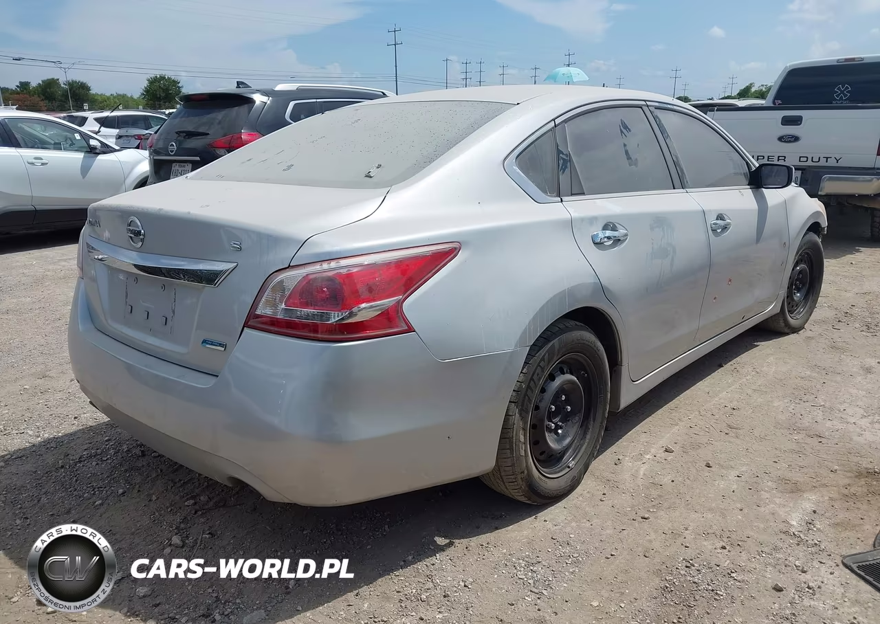 2013 Nissan Altima 2.5 S VIN:1N4AL3AP4DC237724 - 4