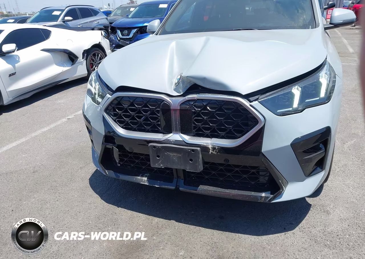 2025 BMW X2 xDrive28I VIN:WBX63GM04S5309130 - 12
